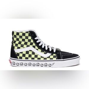 Vans High-Tops - Black and Yellow Checkered
Gently worn! Just a little too big